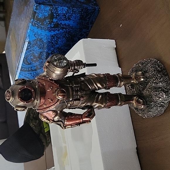 Diving bell - Picture 3 of 3